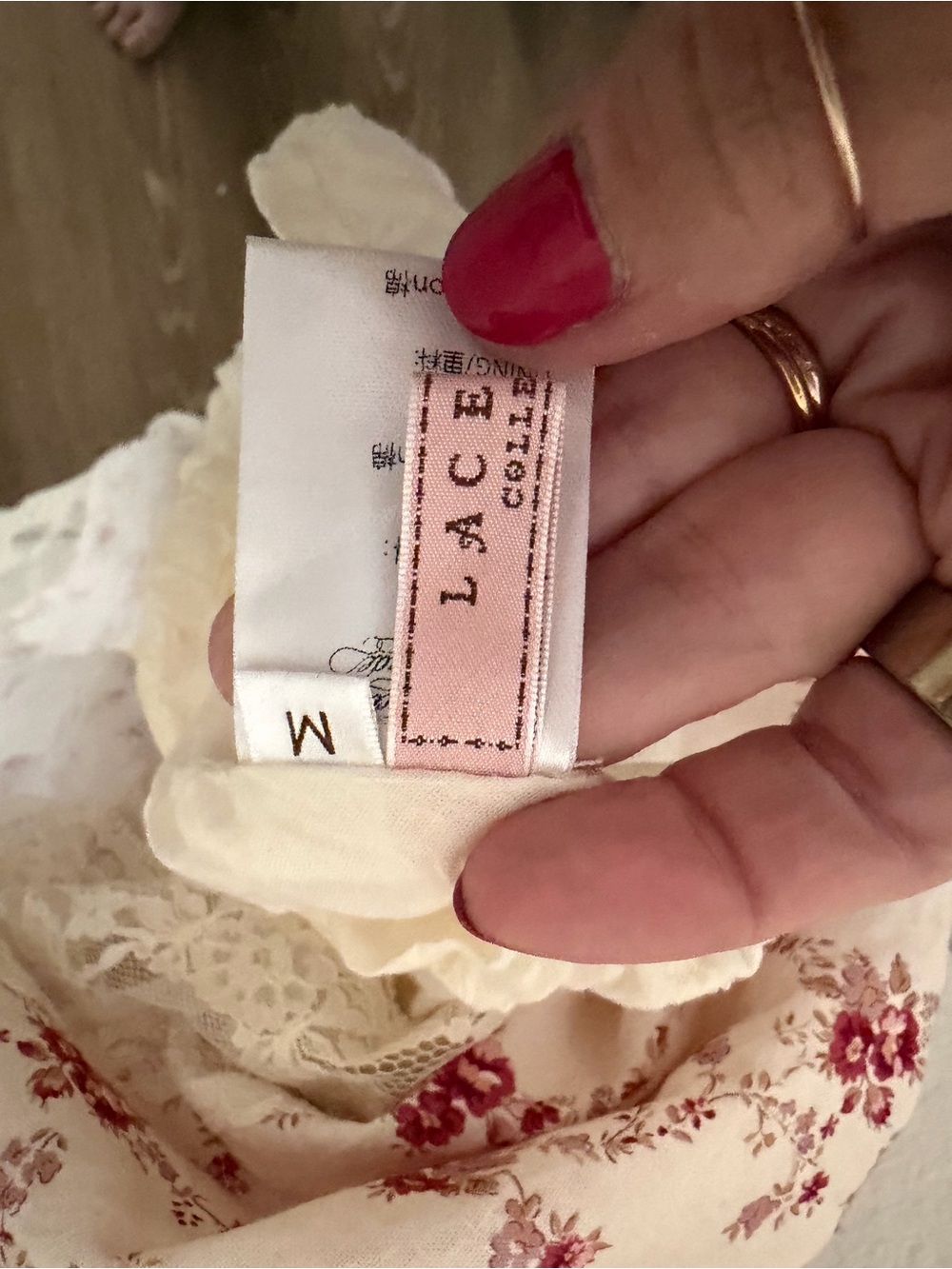Romantic Cream Maxi Dress with Red Floral Print - Picture 3 of 5